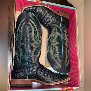 Macie Bean Women’s Bite In Shining Armor Turquoise Top Boot
